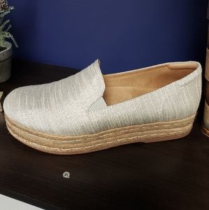 Naturalizer - Whitley Platform Espadrille. Size 9W